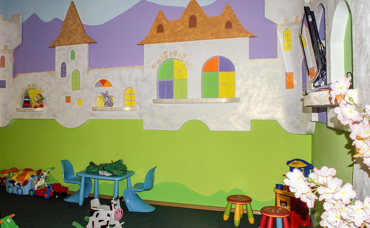 Dubove Golden Palace מראה חיצוני תמונה