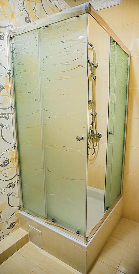 Dubove Golden Palace חדר תמונה